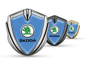 Skoda Metal Abovedado Emblema Afinado Esquema Lustre Cúspide